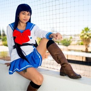 High Rise Invasion Anime Yuri Honjo cosplay